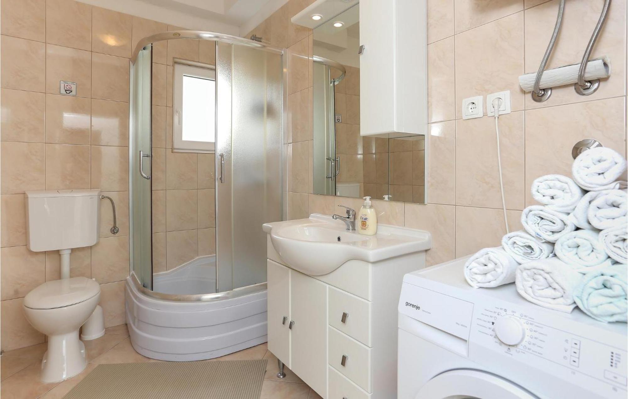 Stunning Apartment In Kastel Stari With Wifi Каштела Экстерьер фото